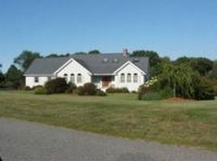 2 Longview Cir, Pelham, NH 03076