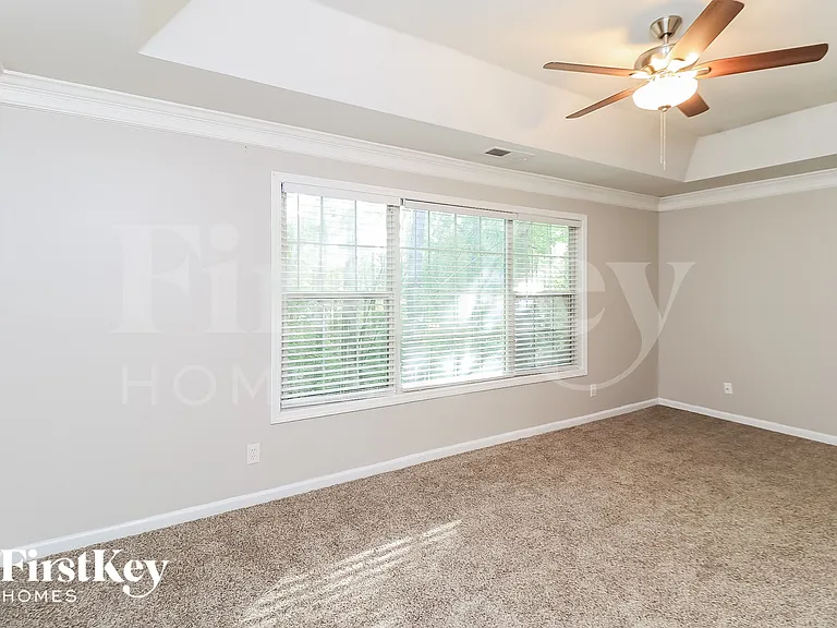115 Weatherstone Dr — Photo 9