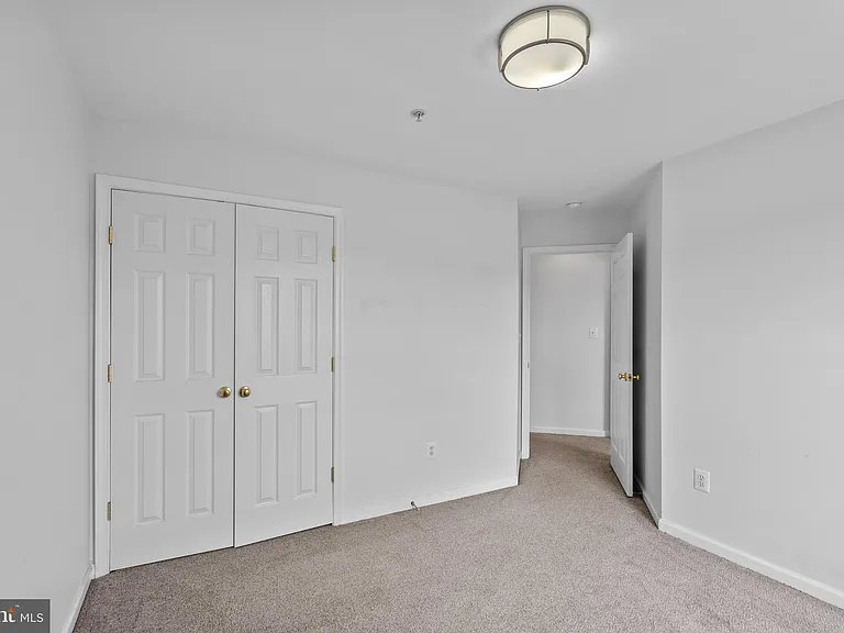 206 Heathwalk St #B — Photo 20