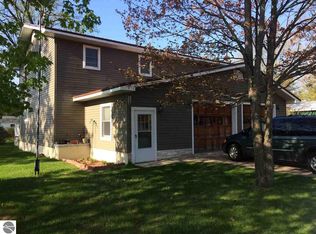 507 Evergreen St, Kalkaska, MI 49646