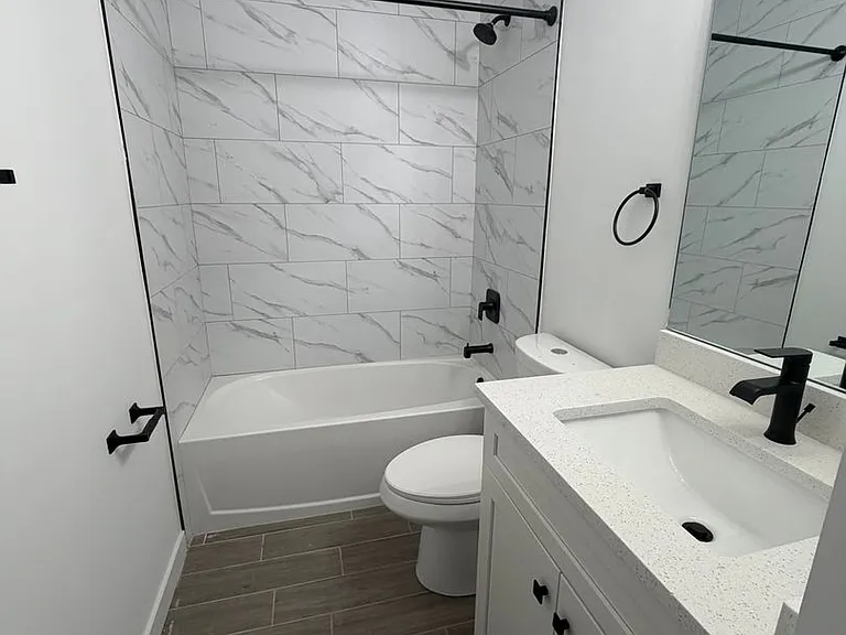 1506 Gary Ln — Photo 8
