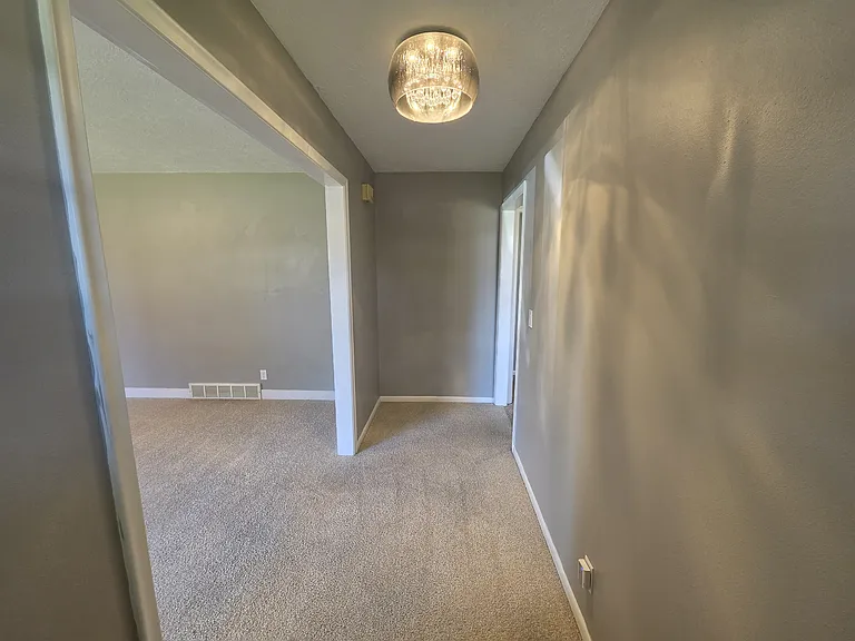 297 Dove Ave — Photo 4