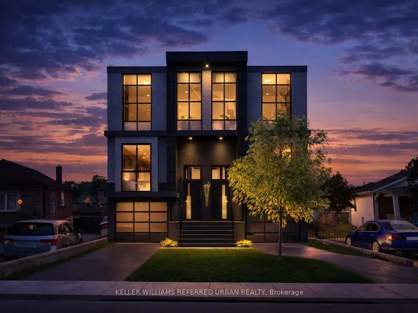 66 Kane Ave, Toronto, ON M6M 3M7