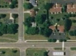 410 E River Dr, New Richmond, WI 54017