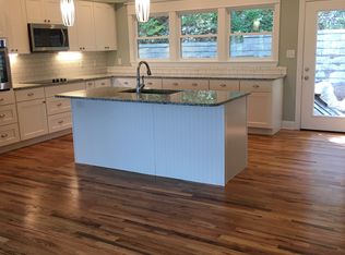 136 Blue Stone Hills Dr, Harrisonburg, VA 22801