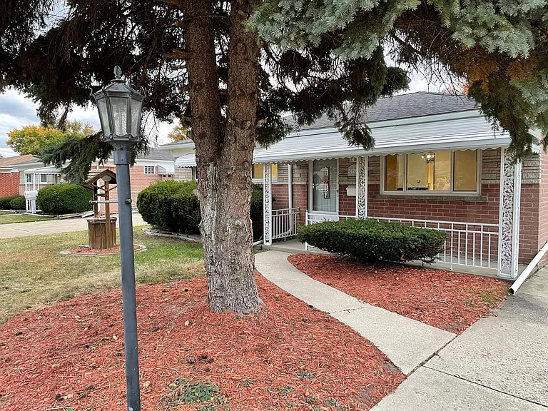 31263 Hayes Rd — Photo 2