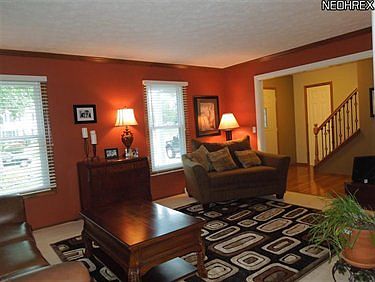 5th image of 750 Camden Ln