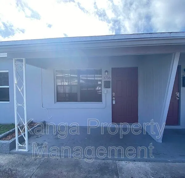 3716 Henry Ave — Photo 1