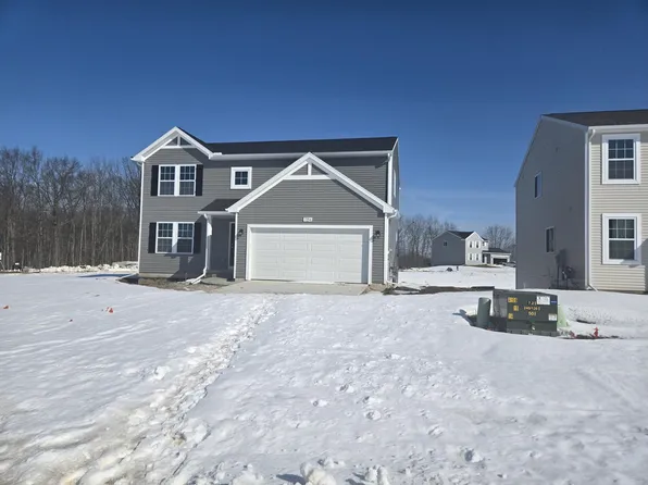 7254 Mammoth Dr SE, Caledonia, MI 49316