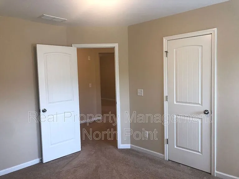 1175 Hampton Oaks Dr — Photo 19