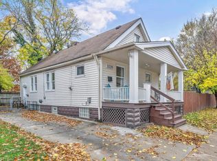 12225 Plover St, Lakewood, OH 44107