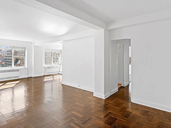 4th image of 40 Park Ave APT 9D