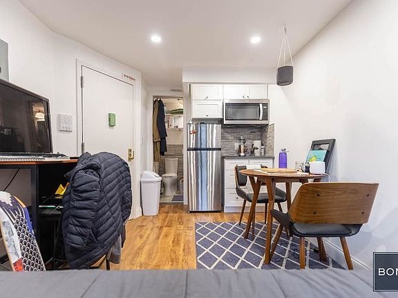 5th image of 149 1st Ave #11FF