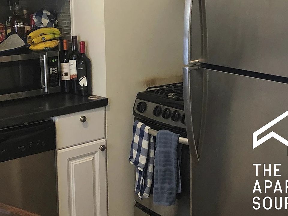 1st image of 2151 N Fremont St APT 3S