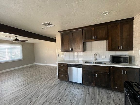 4th image of 301 W Highland Ave #B