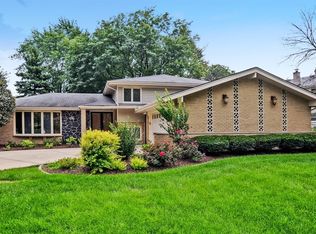 7533 W Ishnala Dr, Palos Heights, IL 60463