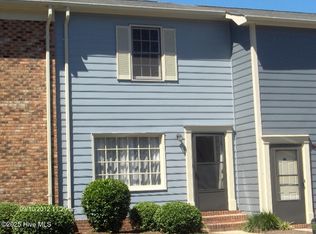 100 David Dr APT E22, Greenville, NC 27858