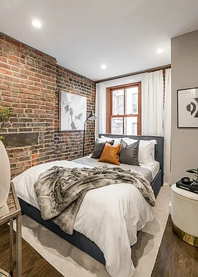 Rented by Douglas Elliman | media 27