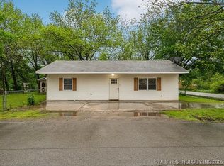 160 S H St, Quinton, OK 74561