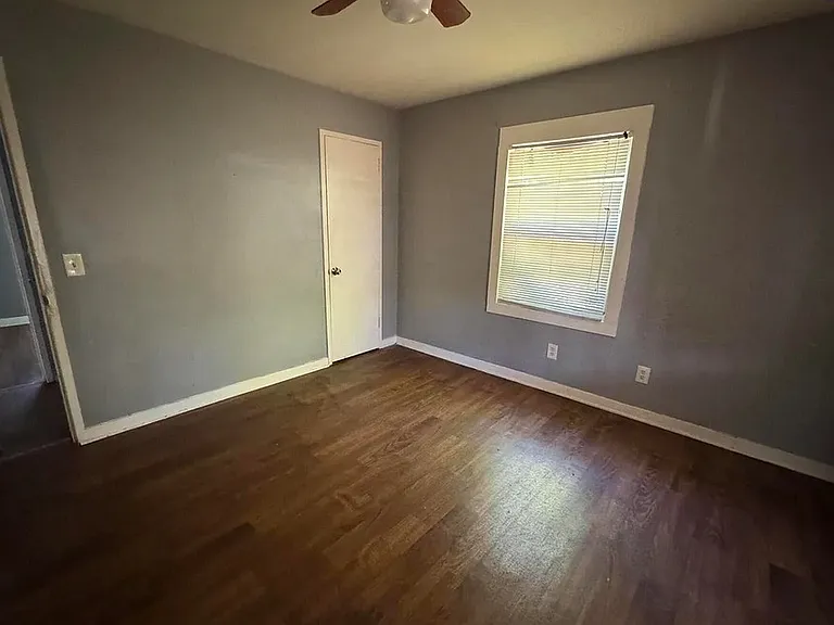 2990 Dalton St — Photo 4
