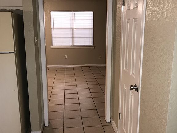 5th image of 1800 Jay Cir APT F