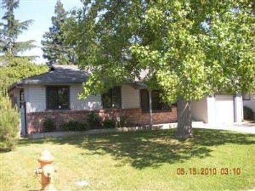 1st image of 2805 Berkshire Way