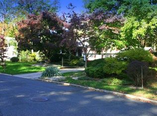 263 Edwards Pl, North Brunswick, NJ 08902