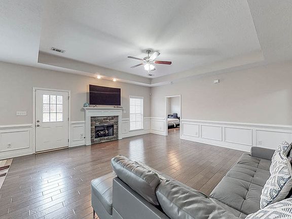 4th image of 275 Mossy Oak Cir