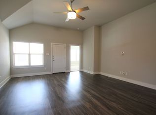 205 Stewart Bend Ct, Azle, TX 76020