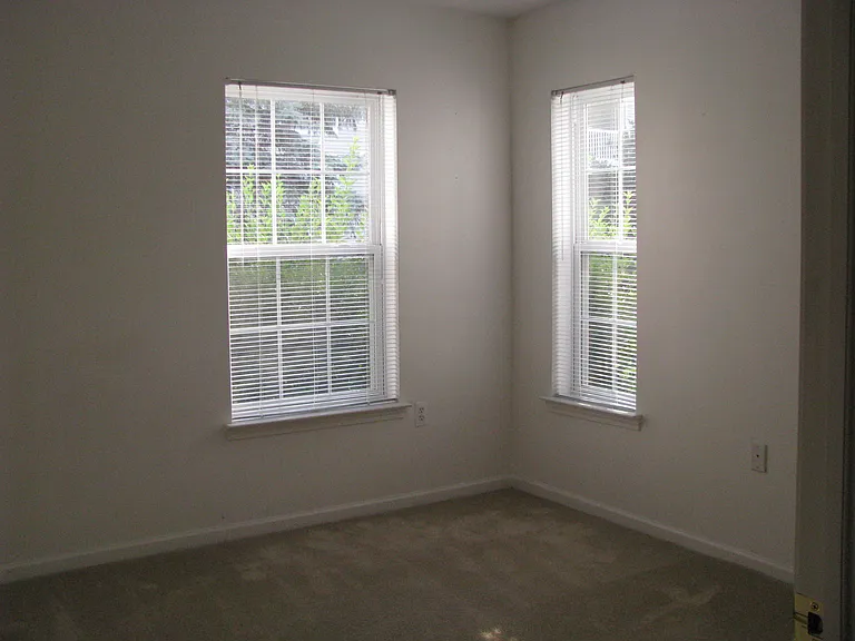 2652 S Knightsbridge Cir — Photo 11
