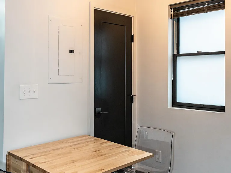 811 T St NW — Photo 23