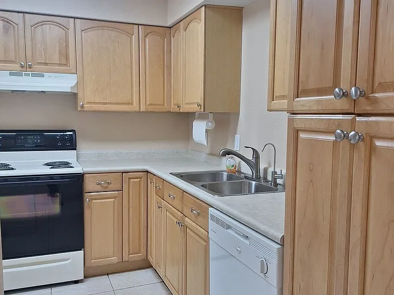 3413 Juniper Dr — Photo 10