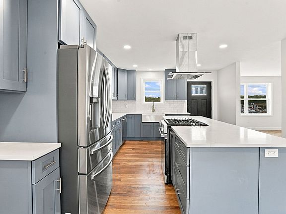 5th image of 2120 Water St #1