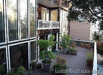 2nd image of 867 Vermont St