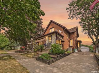 992 Matilda St, Saint Paul, MN 55117