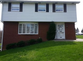 330 Middletown Rd, New Stanton, PA 15672