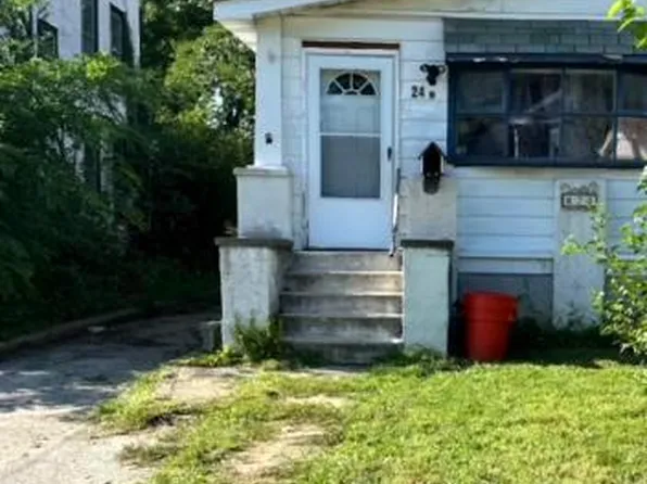 24 N Llanwellyn Ave, Glenolden, PA 19036