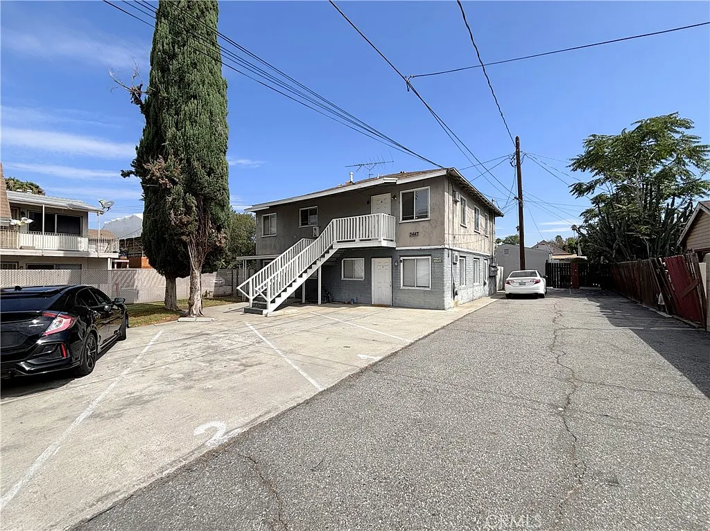 1 bed, 450 sqft, $1,395 — Photo 2