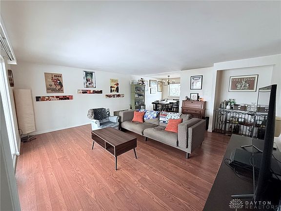 2nd image of 6047 Cruxten Dr