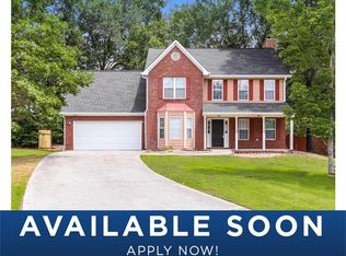 1096 Masters Ln, Snellville, GA 30078