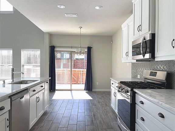 2732 Splendor Dr, Little Elm, TX 75068 | Zillow