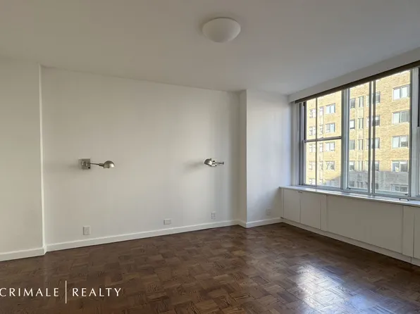 169 East 69th Street image 9 of 14