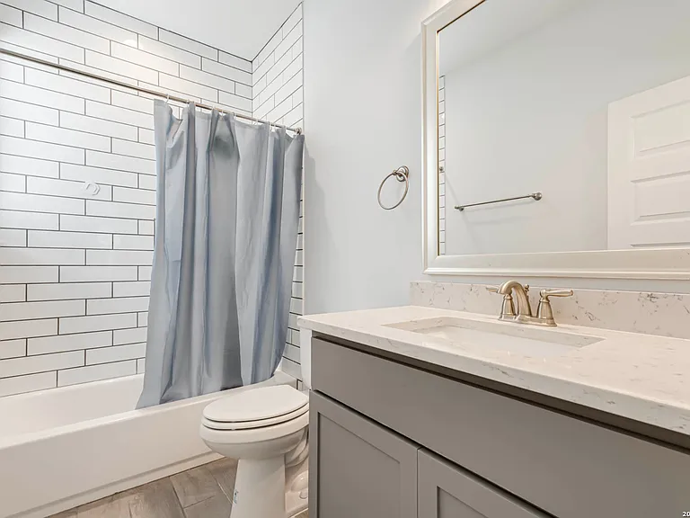 1426 E Sandalwood Ln — Photo 26