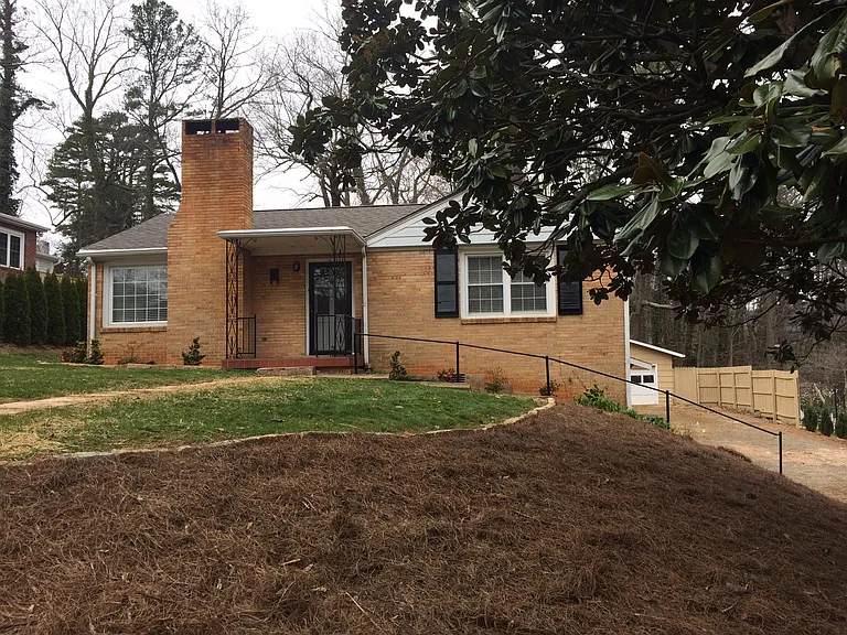 25 Osborne Rd — Photo 1
