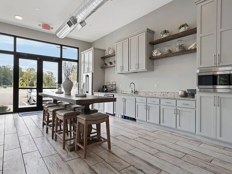 2501 Bienville Blvd #233 — Photo 8