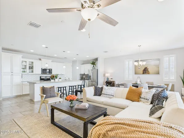 10637 W EUCALYPTUS Road, Peoria, AZ 85383