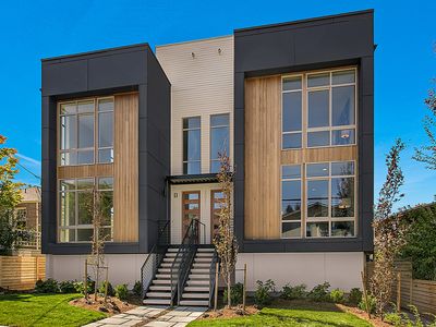 3035 59th Ave SW, Seattle, WA, 98116