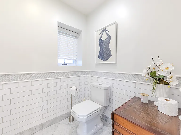 325 W Bellevue Dr — Photo 47