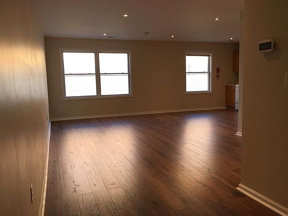 5th image of 153 Lafayette St #2