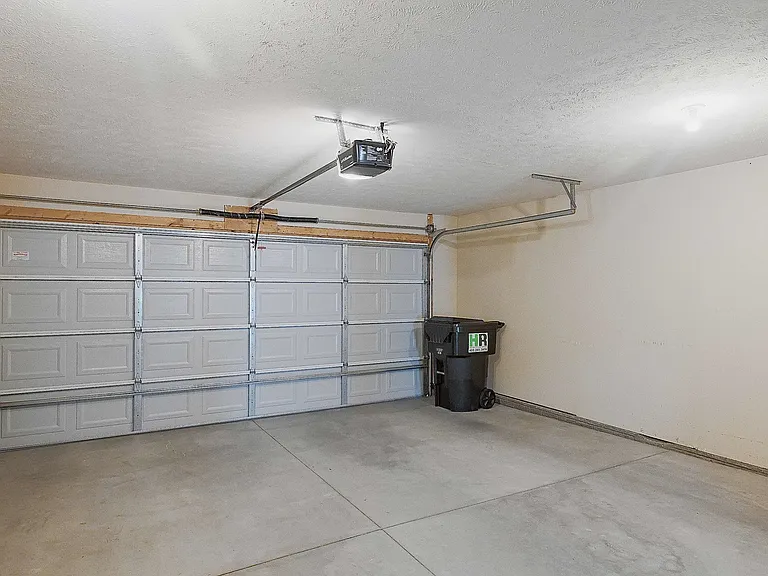 6141 Franciscan Dr — Photo 28